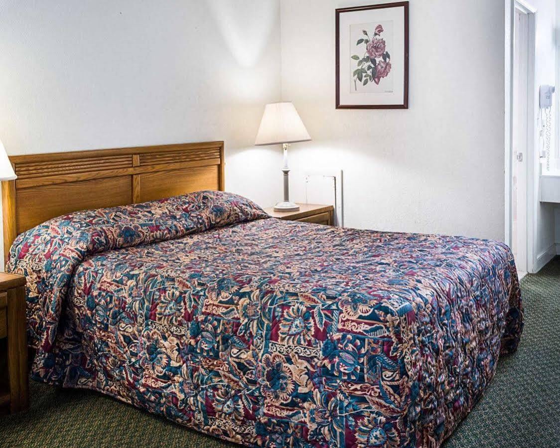 Gateway Inn Templeton Zewnętrze zdjęcie